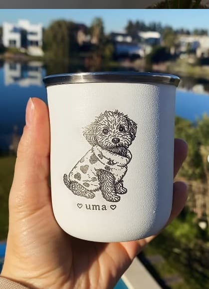 Chapita personalizada de Uma